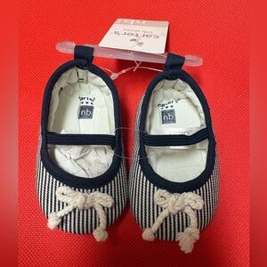 Carter's newborn crib shoes